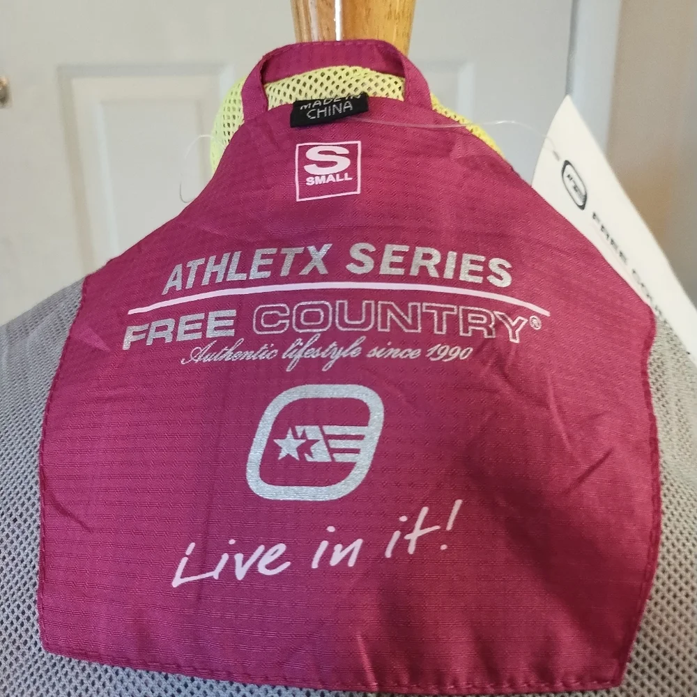 Free Country Women's Athletx Series Pink Wind Breaker with Hood Sz Small NWT